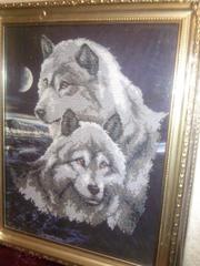 Продам шикарную картину вышитую бисером Волки